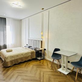 Апорт East Apartments