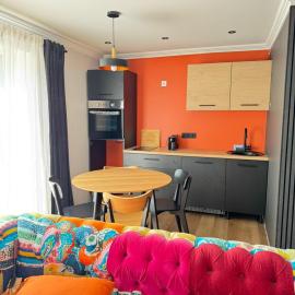Окраина леса! Дизайнерский дом для тех кто ищет покоя!, hotel in Garciems