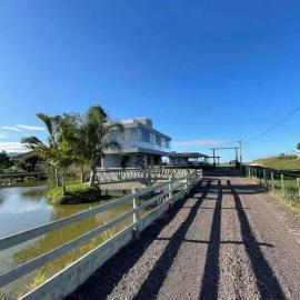 Capão da Canoa में, होटल Apartamento Beira da lagoa Itapeva