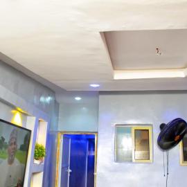 2 Bedroom Stylish Apartment at the Heart of Surulere l Surulere stadium l Night-Life