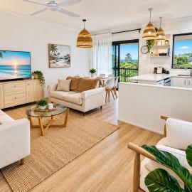 THE DAVEY Seaside Villa