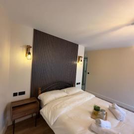 Modern En Suite Room in Palmers Green Room 4