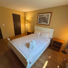 Mins from O'Hare • Safe Location • Private Parking
