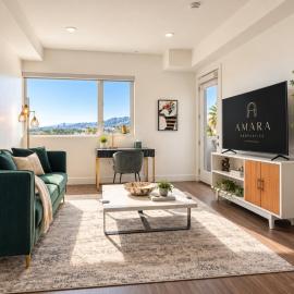 Top Floor Hollywood 1BR Condo with Views, hotel u Los Angelesu