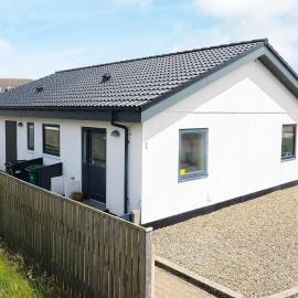 6 person holiday home in Thyborøn-By Traum, hotel a Thyborøn
