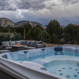 New Hot Tub! Private Studio East Zion! Great Views、オーダービルのホテル