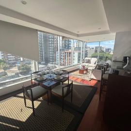 Modern 2-Bedroom Apartment in Guatemala City with Covered Parking, hotel a La Aurora