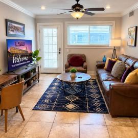 LSU campus - Bedroom TV - Gated - Pool - WD - Desk