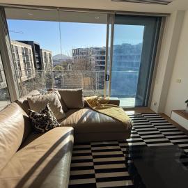 Executive 2B2B Luxury Apartment Barton- 7-10 min walk to PH, M-Oval & Lake BG