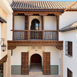 Monumental Hotel Yanguas Nazari Palace