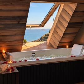 Refuge Lomy- Jacuzzi vue mer- Cinéma et Billard, Hotel in Pléneuf-Val-André
