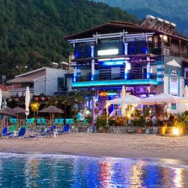 Viesnīca Blue Sea Beach Hotel pilsētā Skala Potamija