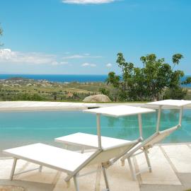 Luxury villa with pool and sea view