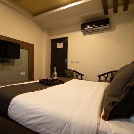 Hotel O Apsara: Rāiwāla şehrinde bir otel