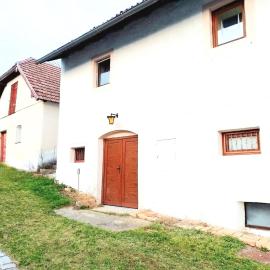 Ferienwohnung Wein-Bleibe, Hotel in Großkrut