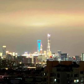 Mrs Li's Home -- Metro Line No 7 nearby --Shanghai University