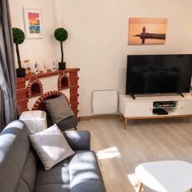 **** MER SEA 1 A 8 PERSONNES 80M2 A 120M DE LA MER ****, hotel v Ajacciu