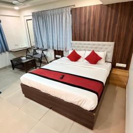 Hotel Arsh Executive Inn