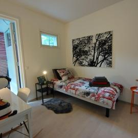 City & Forest Relax Room with Private Sauna & Garden