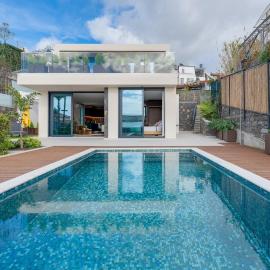 BHF Residences Luxe Family, hotel di Arco da Calheta