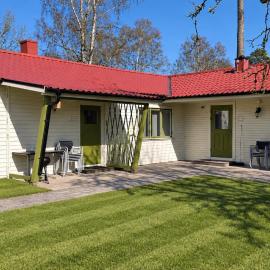 SleepCleanGo L3, hótel í Gnisvärd