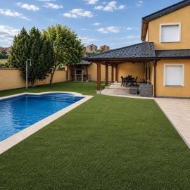 Apartamentos El pedracal Rural Planta Alta, hotelli kohteessa Ponferrada