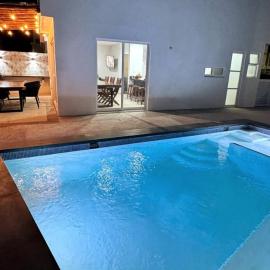 Casa con alberca privada en Almarena、マサトランのホテル
