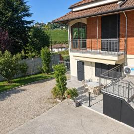 Casa Nada, hotel din Neive