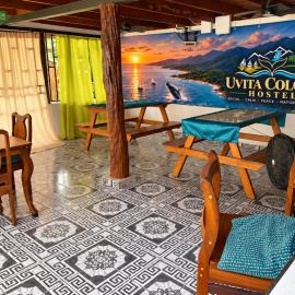 Uvita Colonia hostel, hotel i Bahia