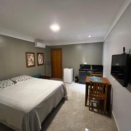Studio 2 - Com garagem coberta, ξενοδοχείο σε Cascavel