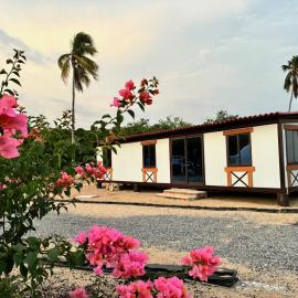 Casa Toledo, 3 Bedrooms, 3 Sofa Bed, Up to 12 Guests, 7 minutes from the beach