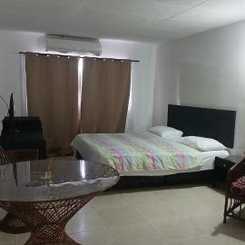 Hotel Santa Barbara, хотел в Арау̀ка