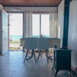 Cabañas de Mar - Calfu Huenu, hotel in Camarones