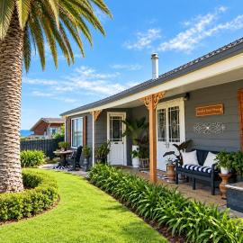 Palm Tree Cottage - Aldinga Beach - C21 SouthCoast Holidays
