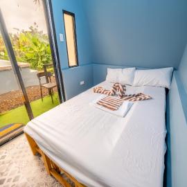 Resort ni Mommy Pangpang Sorsogon by RedDoorz, hotel v destinaci San Ramon
