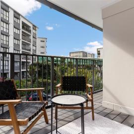 Westlight Apartment - Henderson Holiday Home