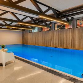 Sørland idyll with pool, Jacuzzi and beach