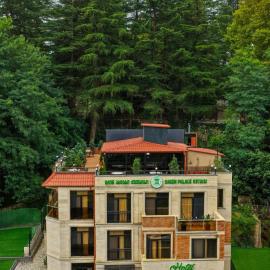 Green Palace Kutaisi: Kutaisi şehrinde bir otel