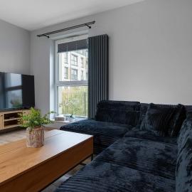 Przestronny Apartament z Ogrodem i Parkingiem by Noclegi Renters