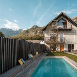 Emerald Valley Apartments, ξενοδοχείο σε Bovec