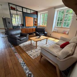 La Tour Exceptional stay in Dinan Wi-Fi parking
