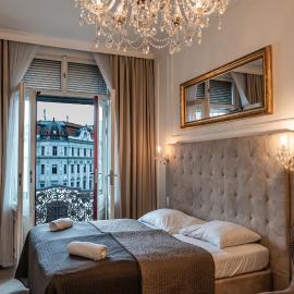 Apartments Arte with Square view