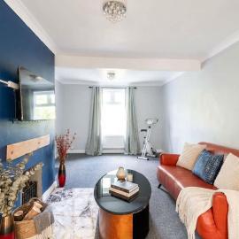 Spacious 3 Bed House nr Chesterfield & Mansfield