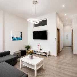 Central Suites Aegina 2, hotel en Egina