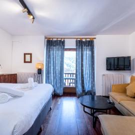 Barthe Holidays I Acogedor estudio en El Tarter 4PAX I Rústico, Vistas al valle, Parking I Esquirol
