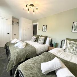 Needham House Runcorn By Smart Corporate Stays, hotelli kohteessa Halton
