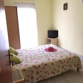 Apartments Villa Dadora, hotel in Sutomore