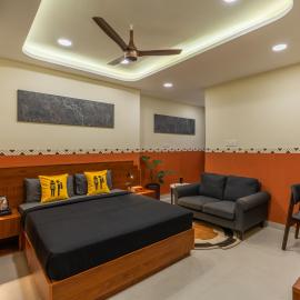 The Hosteller Indore, хотел в Индор