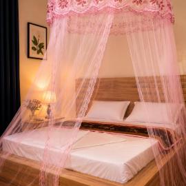 Mocas Lounge, hotel sa Wakiso