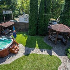 Buli Villa Apartman, hotel a Rakamaz